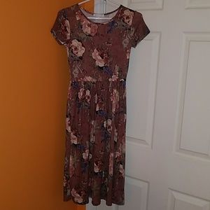 Flaunt boutique midi length dress. Size small